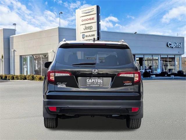 used 2022 Honda Pilot car, priced at $34,299