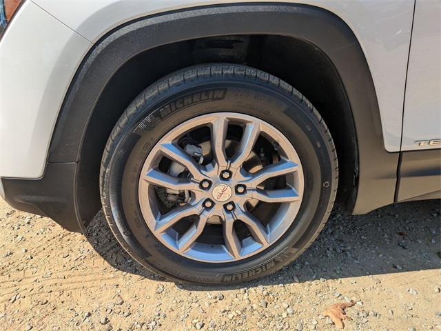 used 2024 GMC Terrain car, priced at $22,996