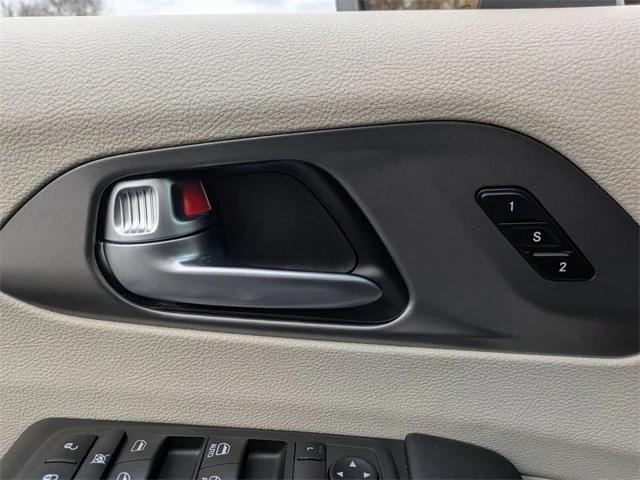 used 2023 Chrysler Pacifica car, priced at $24,861
