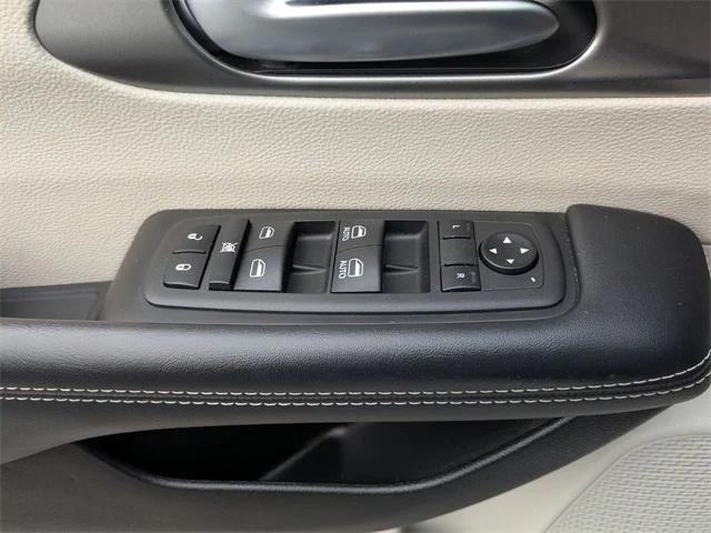 used 2023 Chrysler Pacifica car, priced at $24,861