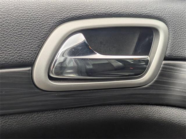 used 2019 Jeep Grand Cherokee car, priced at $20,999