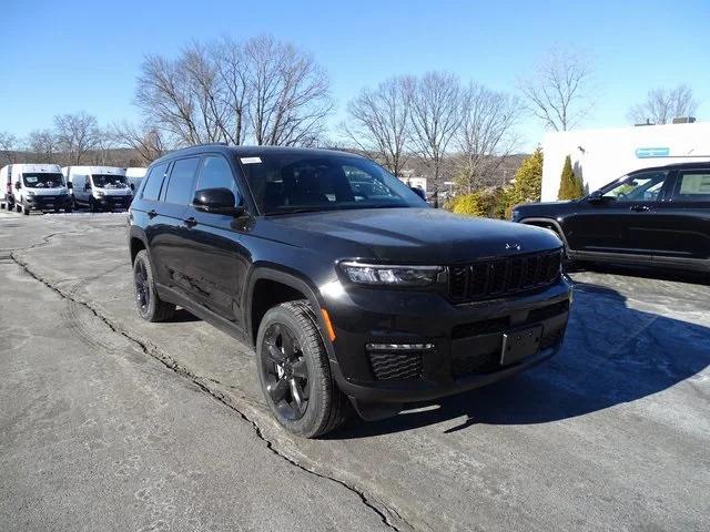 new 2025 Jeep Grand Cherokee L car, priced at $52,186