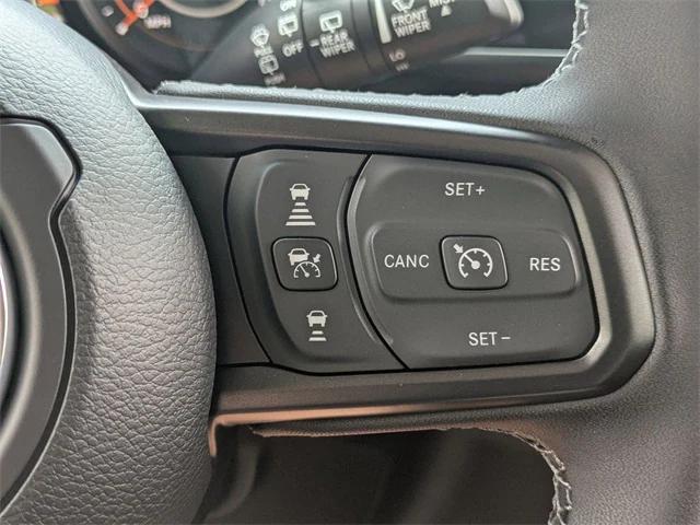 new 2025 Jeep Wrangler car, priced at $61,335