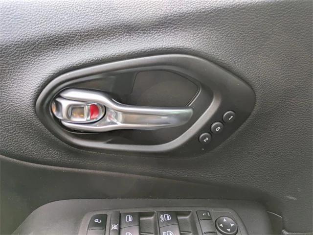 used 2022 Jeep Cherokee car, priced at $23,723