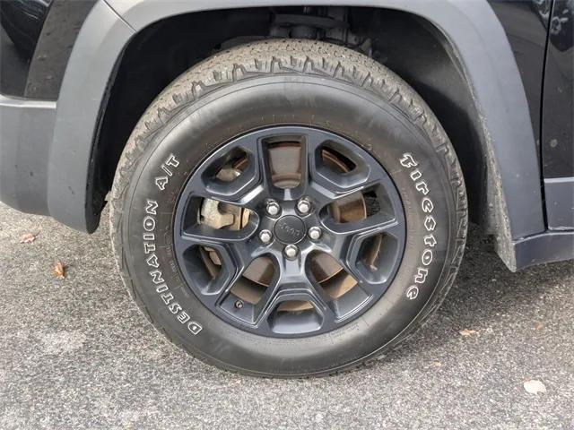 used 2022 Jeep Cherokee car, priced at $23,723