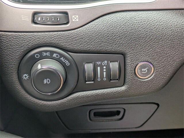 used 2021 Jeep Cherokee car, priced at $24,868