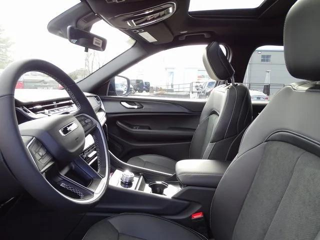 new 2025 Jeep Grand Cherokee L car, priced at $44,923