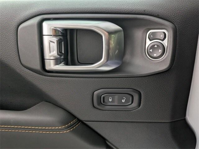 new 2025 Jeep Wrangler car, priced at $52,344