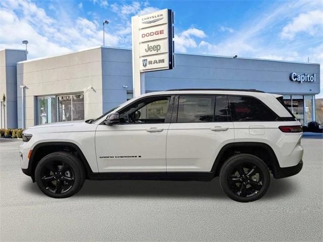 new 2024 Jeep Grand Cherokee car, priced at $39,983