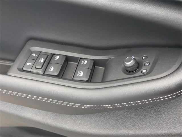 new 2025 Jeep Grand Cherokee car, priced at $39,948