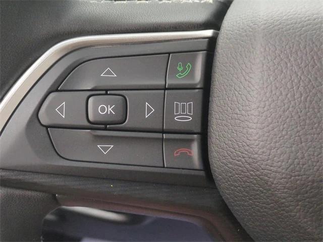 new 2025 Jeep Grand Cherokee car, priced at $39,948
