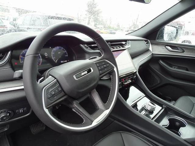 new 2025 Jeep Grand Cherokee L car, priced at $48,956