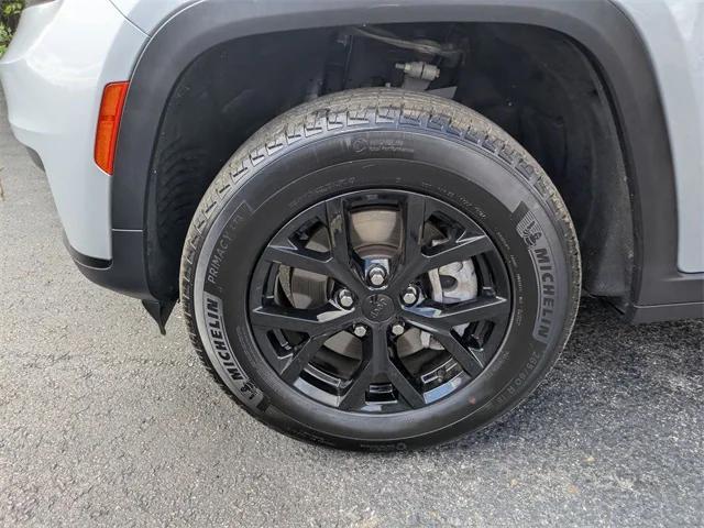 used 2024 Jeep Grand Cherokee L car, priced at $31,281