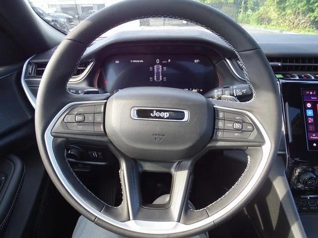 new 2025 Jeep Grand Cherokee car, priced at $39,749