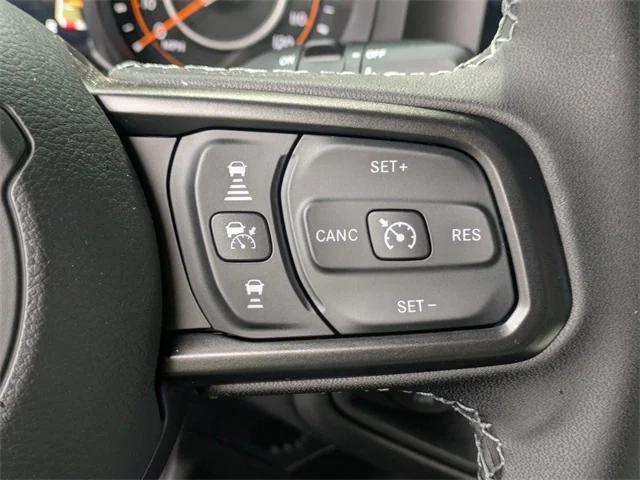 new 2025 Jeep Wrangler car, priced at $45,229