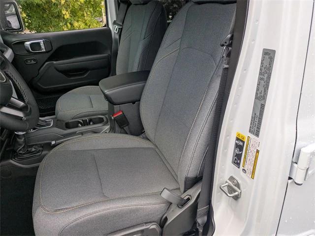 new 2025 Jeep Wrangler car, priced at $45,229