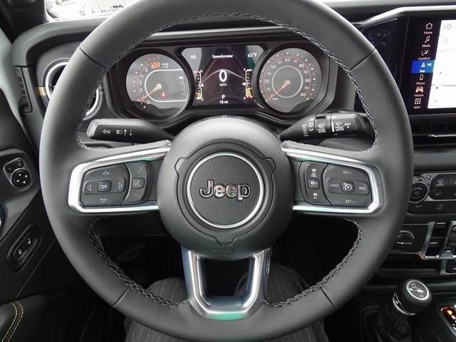 new 2025 Jeep Wrangler car, priced at $56,305