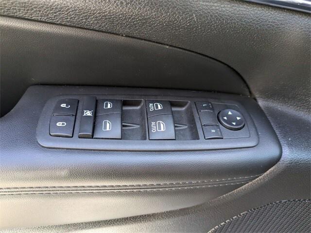 used 2022 Jeep Grand Cherokee car, priced at $30,999