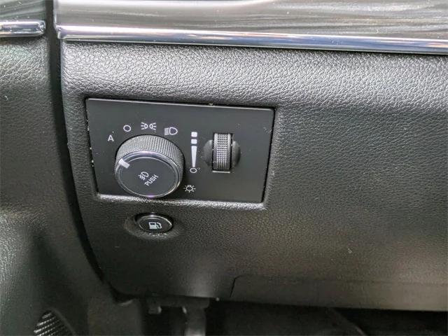 used 2022 Jeep Grand Cherokee car, priced at $30,999