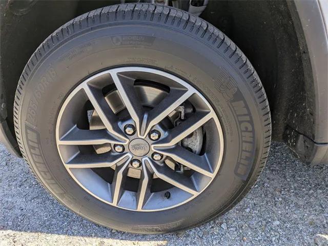 used 2022 Jeep Grand Cherokee car, priced at $30,999