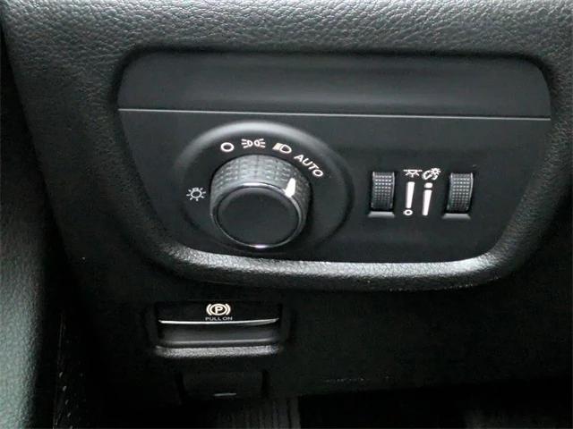 new 2025 Jeep Grand Cherokee L car, priced at $46,943