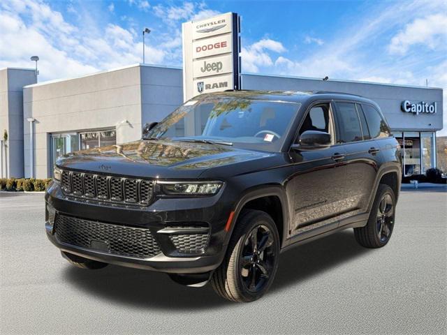 new 2025 Jeep Grand Cherokee car, priced at $44,897