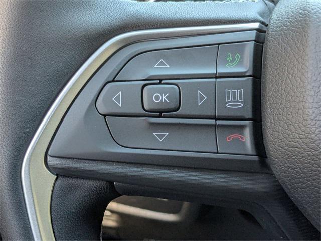 new 2025 Jeep Grand Cherokee car, priced at $44,897