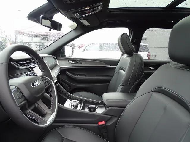 new 2025 Jeep Grand Cherokee L car, priced at $49,474