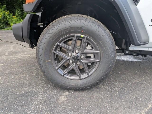 new 2025 Jeep Wrangler car, priced at $44,080