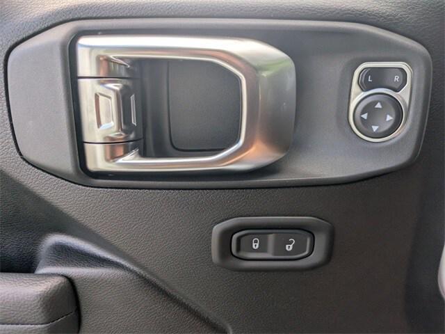 new 2025 Jeep Wrangler car, priced at $44,080
