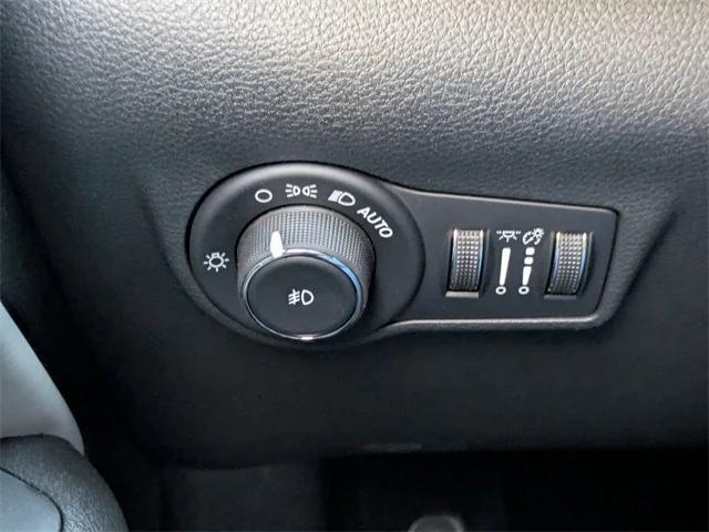 new 2026 Jeep Compass car, priced at $32,288