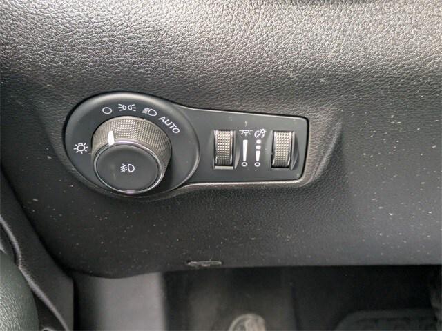 used 2022 Jeep Compass car, priced at $21,241