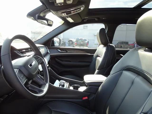 new 2025 Jeep Grand Cherokee L car, priced at $47,974