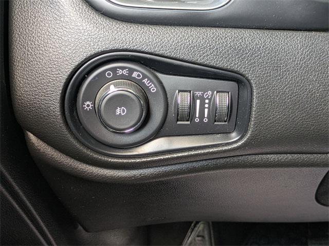 used 2022 Jeep Renegade car, priced at $17,985