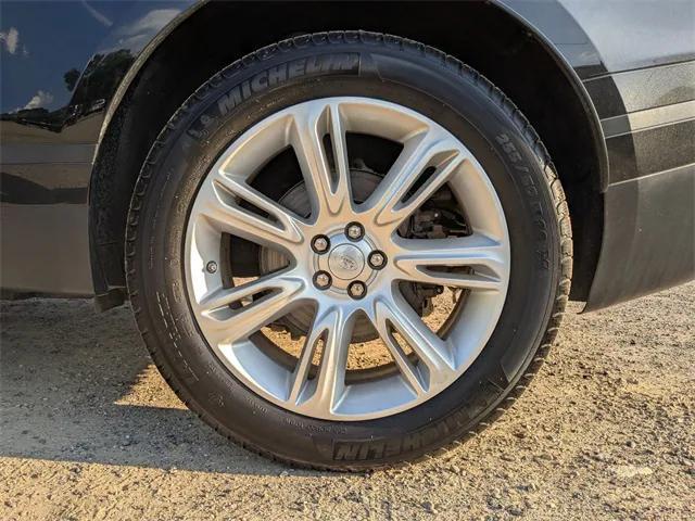 used 2019 Land Rover Range Rover Velar car, priced at $25,298