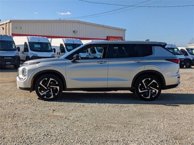 used 2022 Mitsubishi Outlander car, priced at $25,547