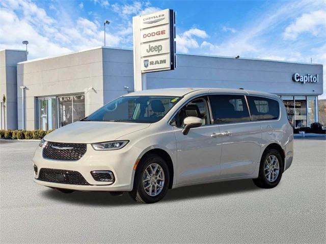 used 2023 Chrysler Pacifica car, priced at $23,785