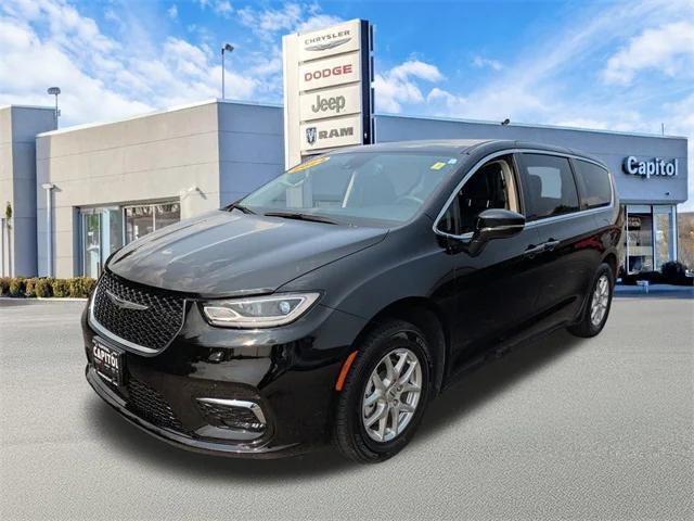 used 2024 Chrysler Pacifica car, priced at $27,372