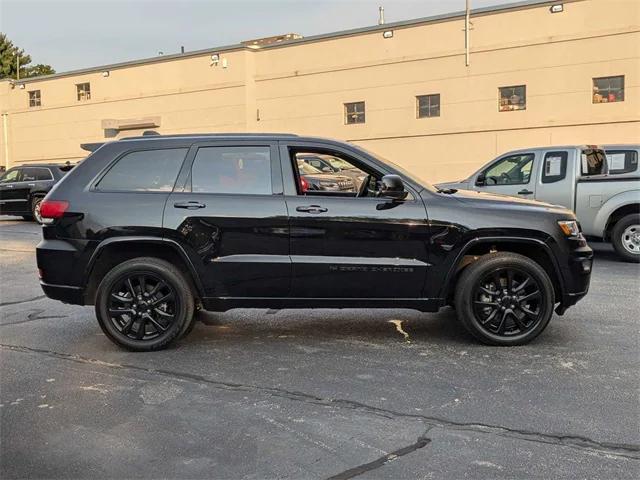 used 2022 Jeep Grand Cherokee car, priced at $25,999