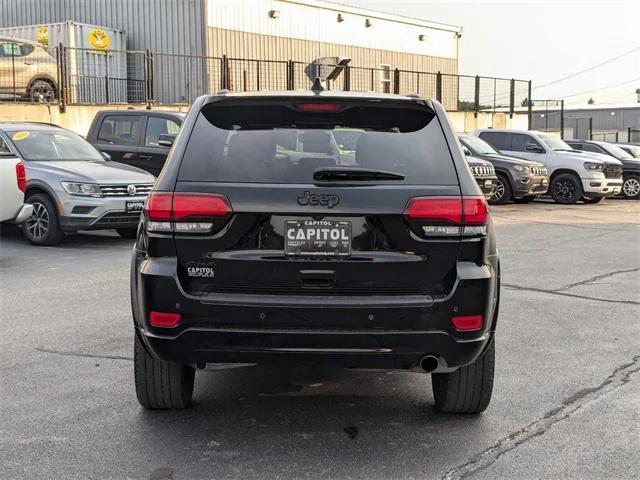 used 2022 Jeep Grand Cherokee car, priced at $25,999