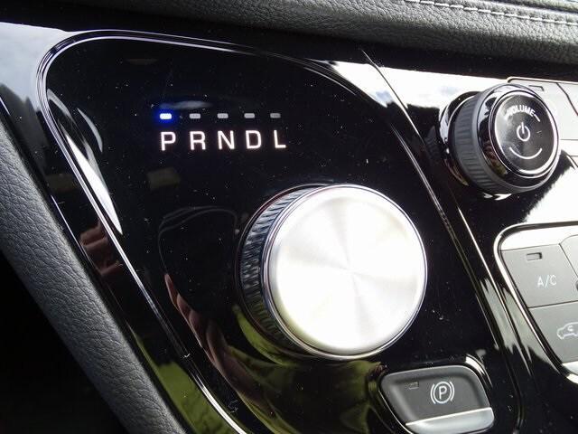 new 2026 Chrysler Pacifica car, priced at $38,221