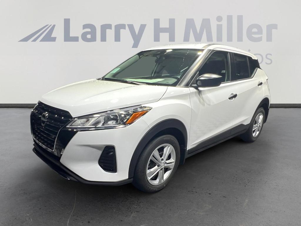 new 2025 Nissan Kicks Play car, priced at $21,897