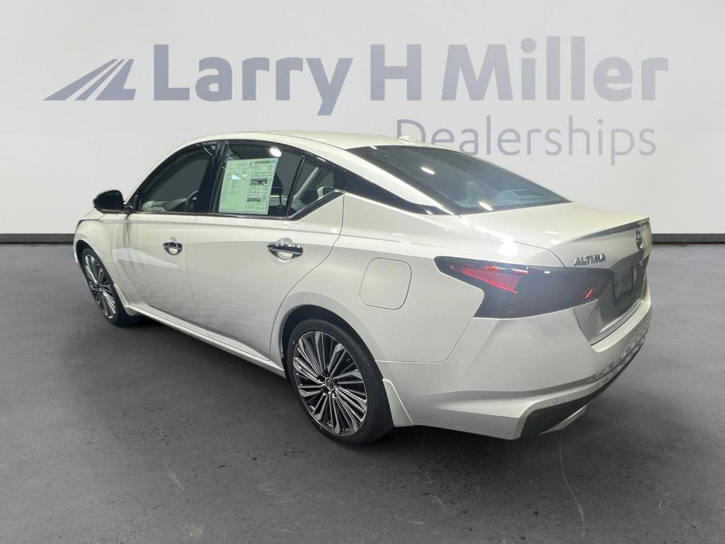new 2025 Nissan Altima car, priced at $32,988