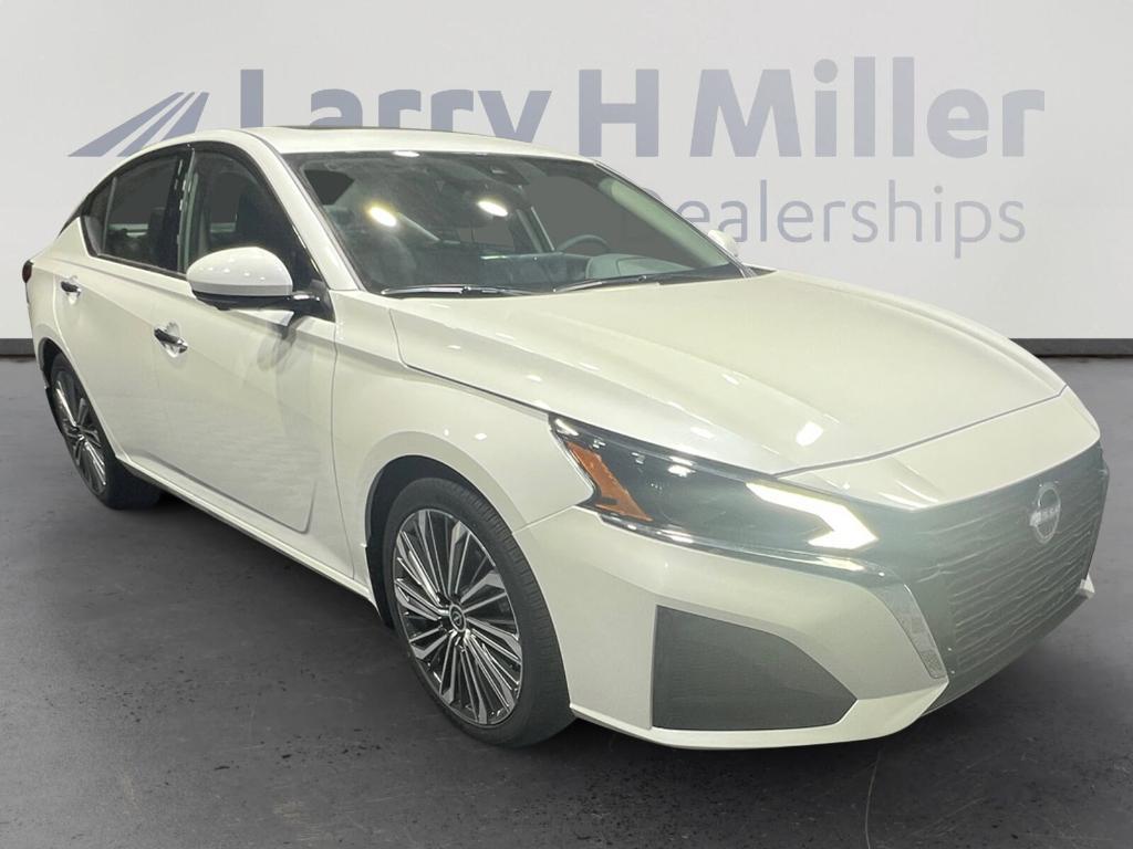 new 2025 Nissan Altima car, priced at $32,988
