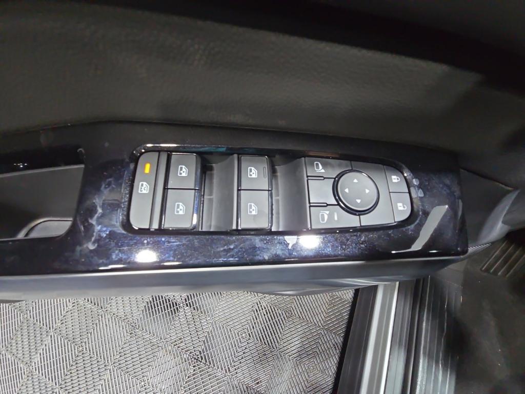 new 2025 Nissan Pathfinder car, priced at $35,696