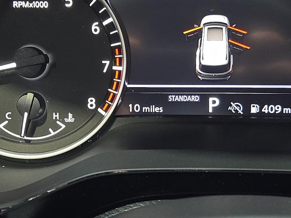 new 2025 Nissan Pathfinder car, priced at $35,172