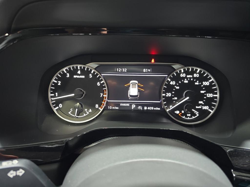 new 2025 Nissan Pathfinder car, priced at $35,696