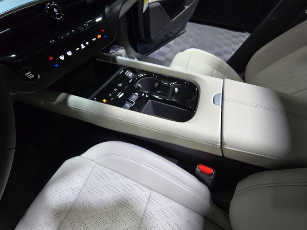 new 2025 Nissan Murano car, priced at $45,480