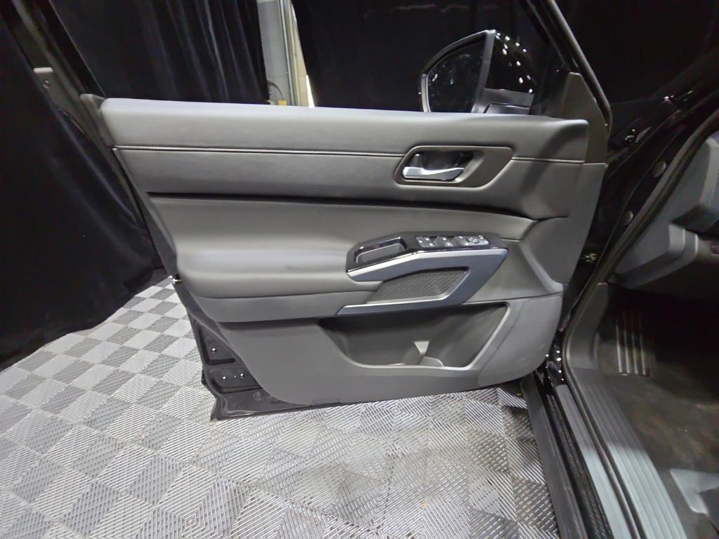 new 2025 Nissan Pathfinder car, priced at $35,696
