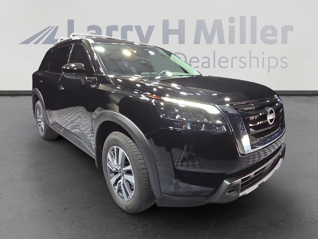 new 2025 Nissan Pathfinder car, priced at $35,696